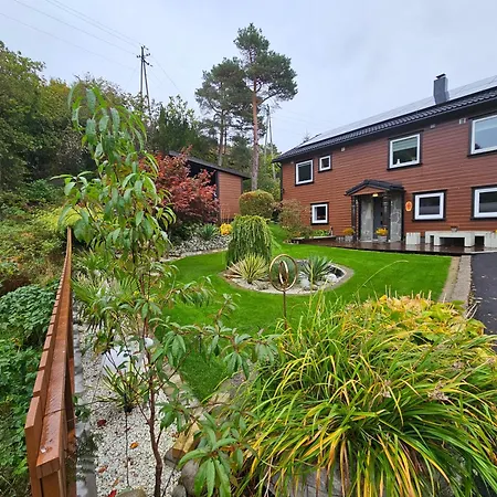 Izabela, Abelnes Leilighet *